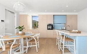 Luxe @ The Terrace- Brand New, 250M- Beach + Town!